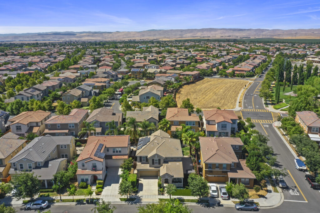 Featured image of Buena Vista Estates, Tracy, CA Neighborhood Page