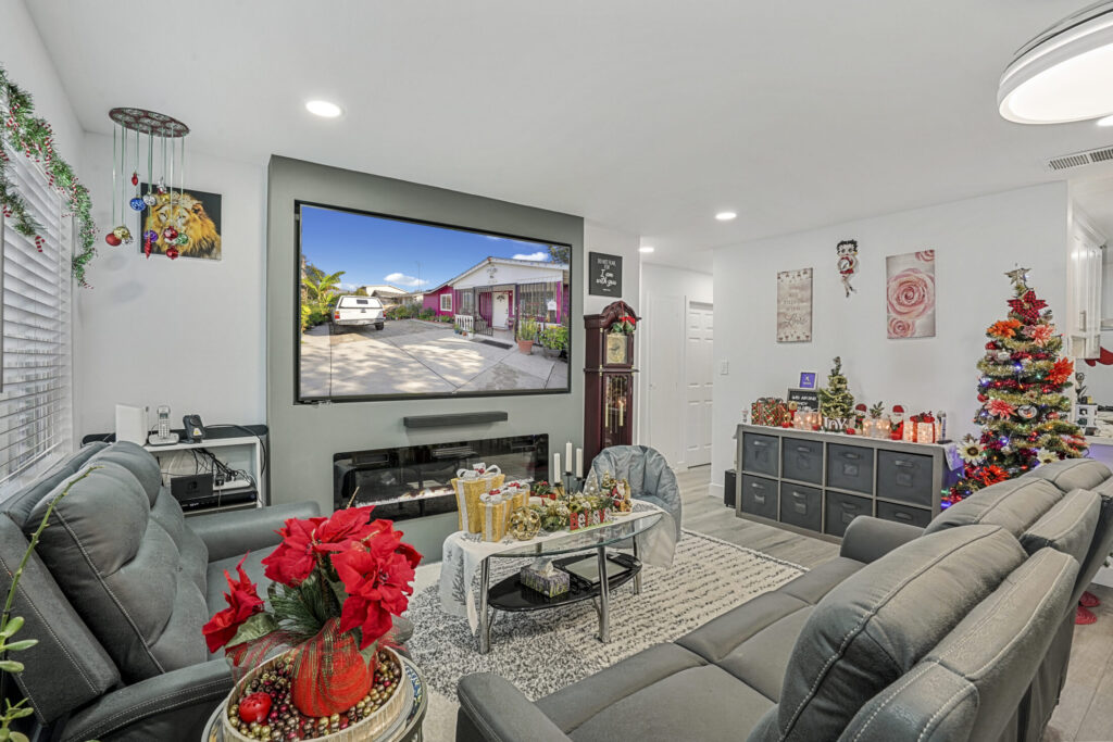 Featured image of River Islands, Lathrop, CA Neighborhood Page