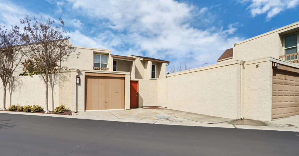 Featured image of Lathrop, CA Neighborhood Page