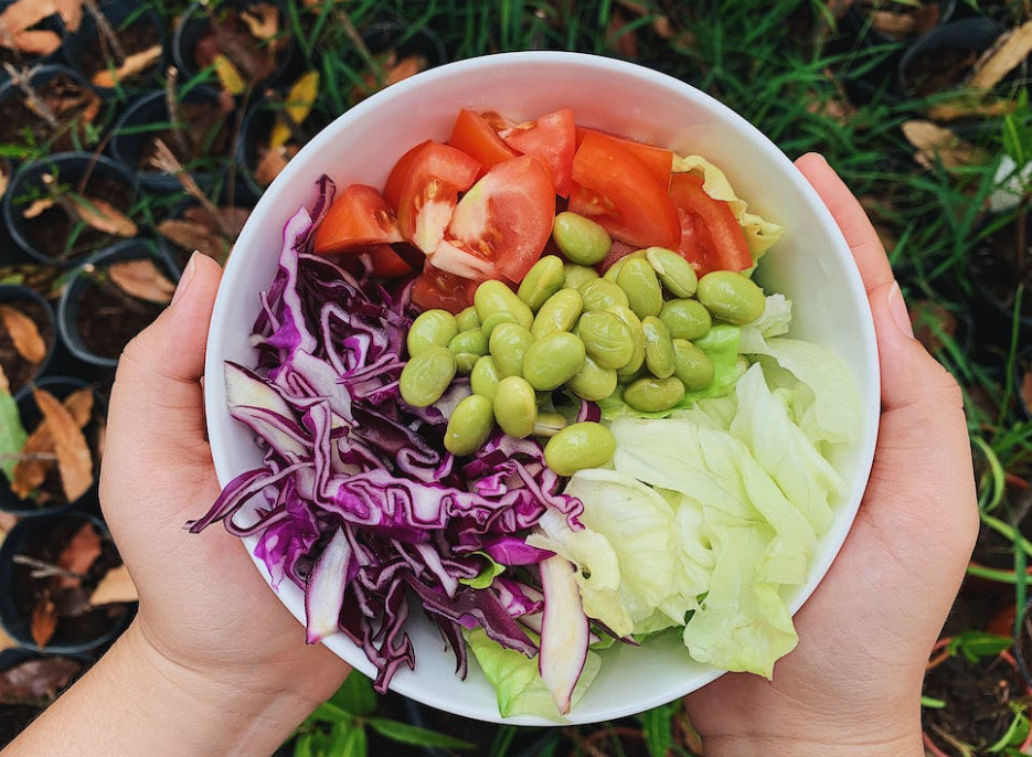 a bowl of vegetables, the four best restaurants in tracy california